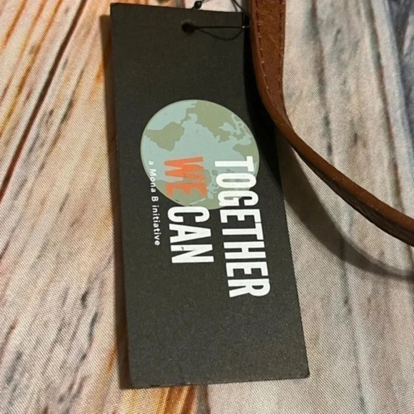 MONA B Finley Crossbody Purse - Picture 12 of 15